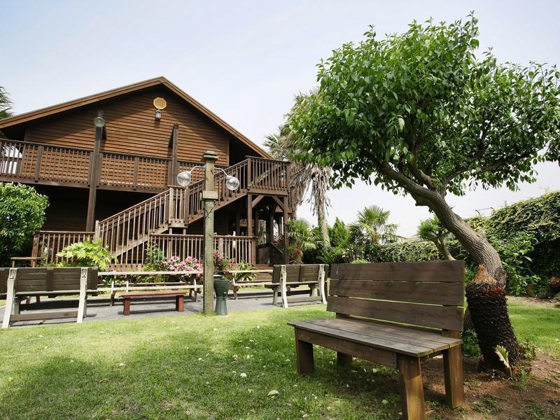 Namu Hyanggi Pension Jeju Exterior foto