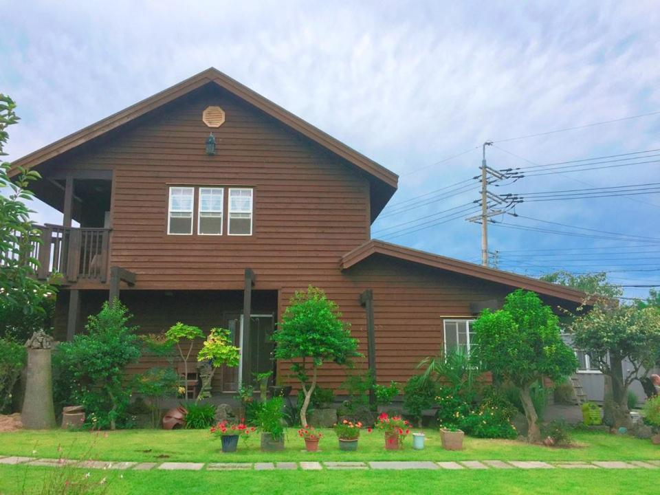 Namu Hyanggi Pension Jeju Exterior foto